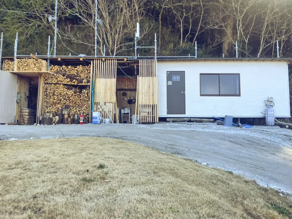 ナイトビスタキャンプ場(nightvista.camp)管理棟