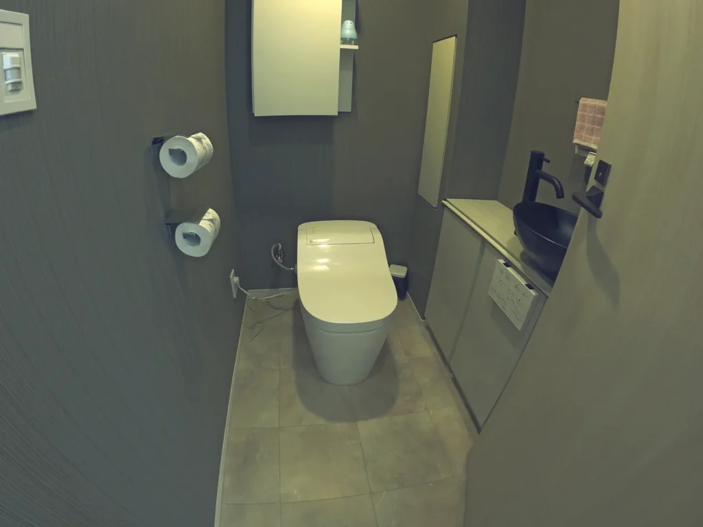 ヴィラハウス鋸南2号館(民泊)共有トイレスペース