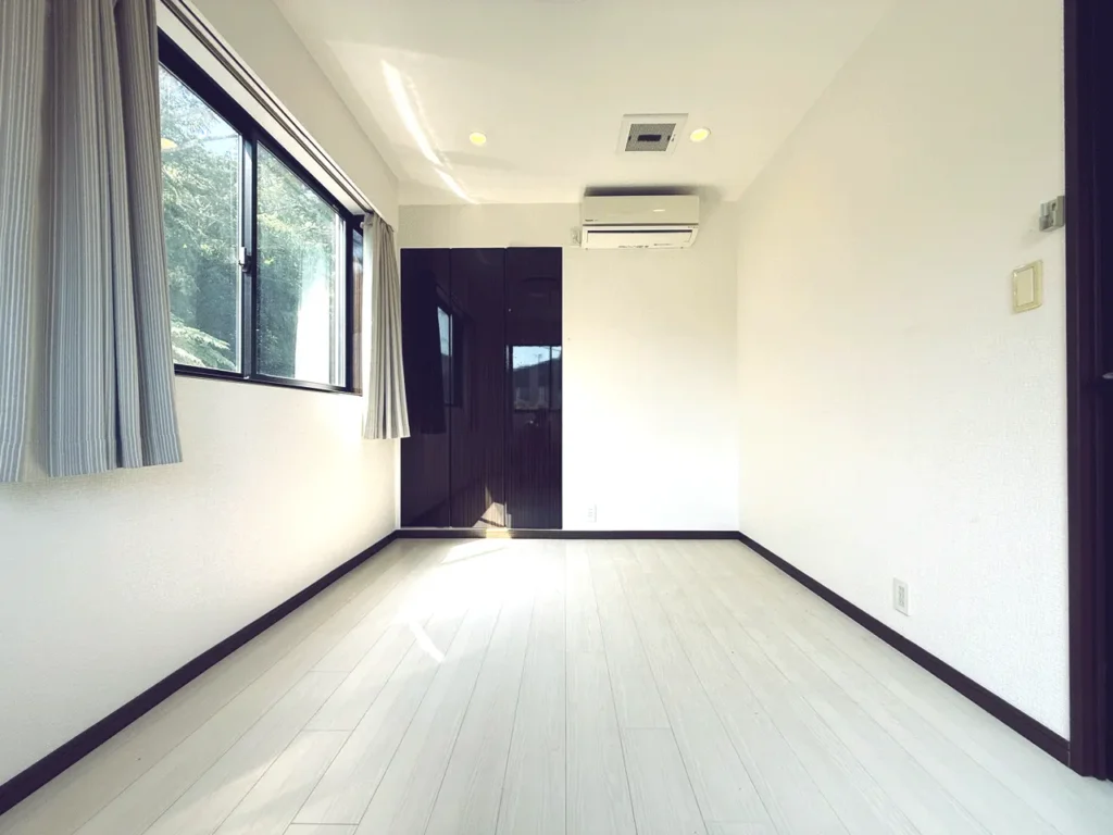 ヴィラハウス鋸南1号館(別荘)2階洋室7.5帖